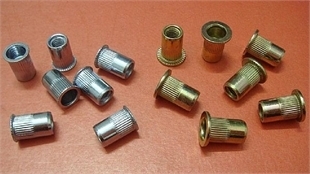 供應(yīng):小頭 平頭豎紋拉帽M6,華人螺絲網(wǎng)提供各種供應(yīng):小頭 平頭豎紋拉帽M6報(bào)價(jià)、價(jià)格、生產(chǎn)廠家、供應(yīng)商-東莞市方信五金制品